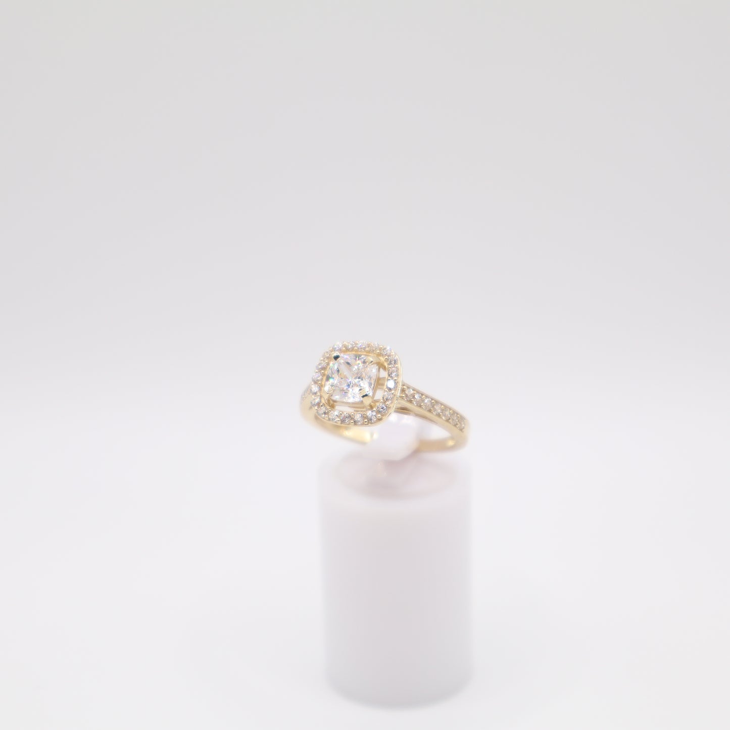 Size 7.5, 1.8mm White Stone Ring