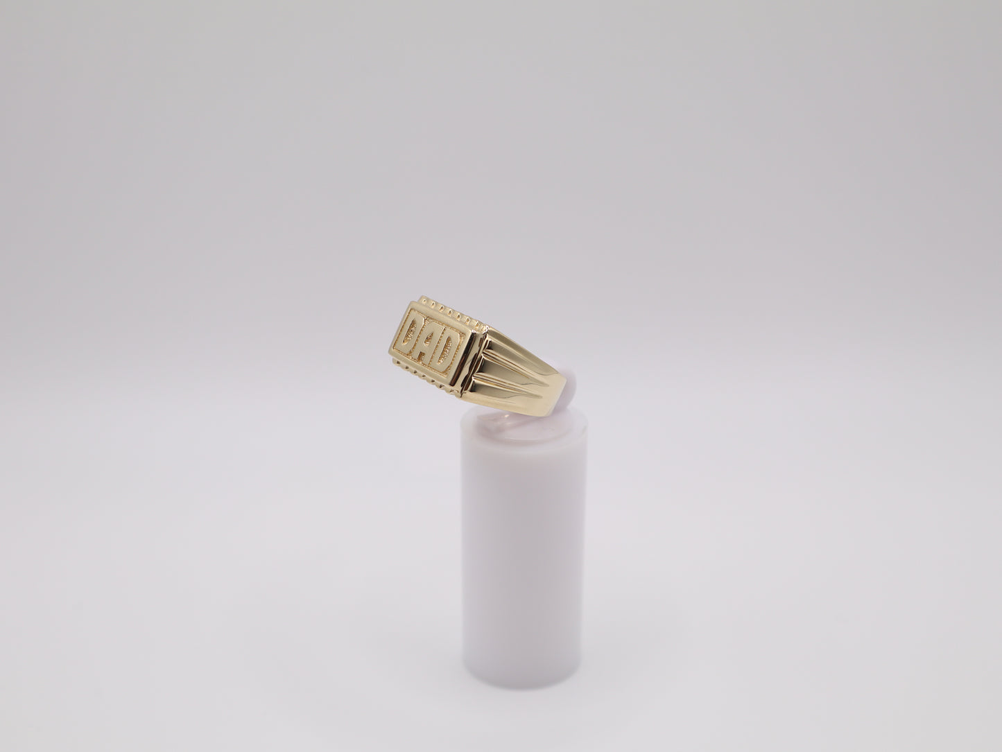9.7g Size 10, 4.7mm Dad Ring