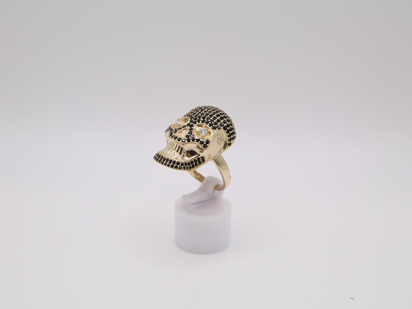 8.9g, 10.25, Ring Size 2.98mm Black Stone Skull Ring
