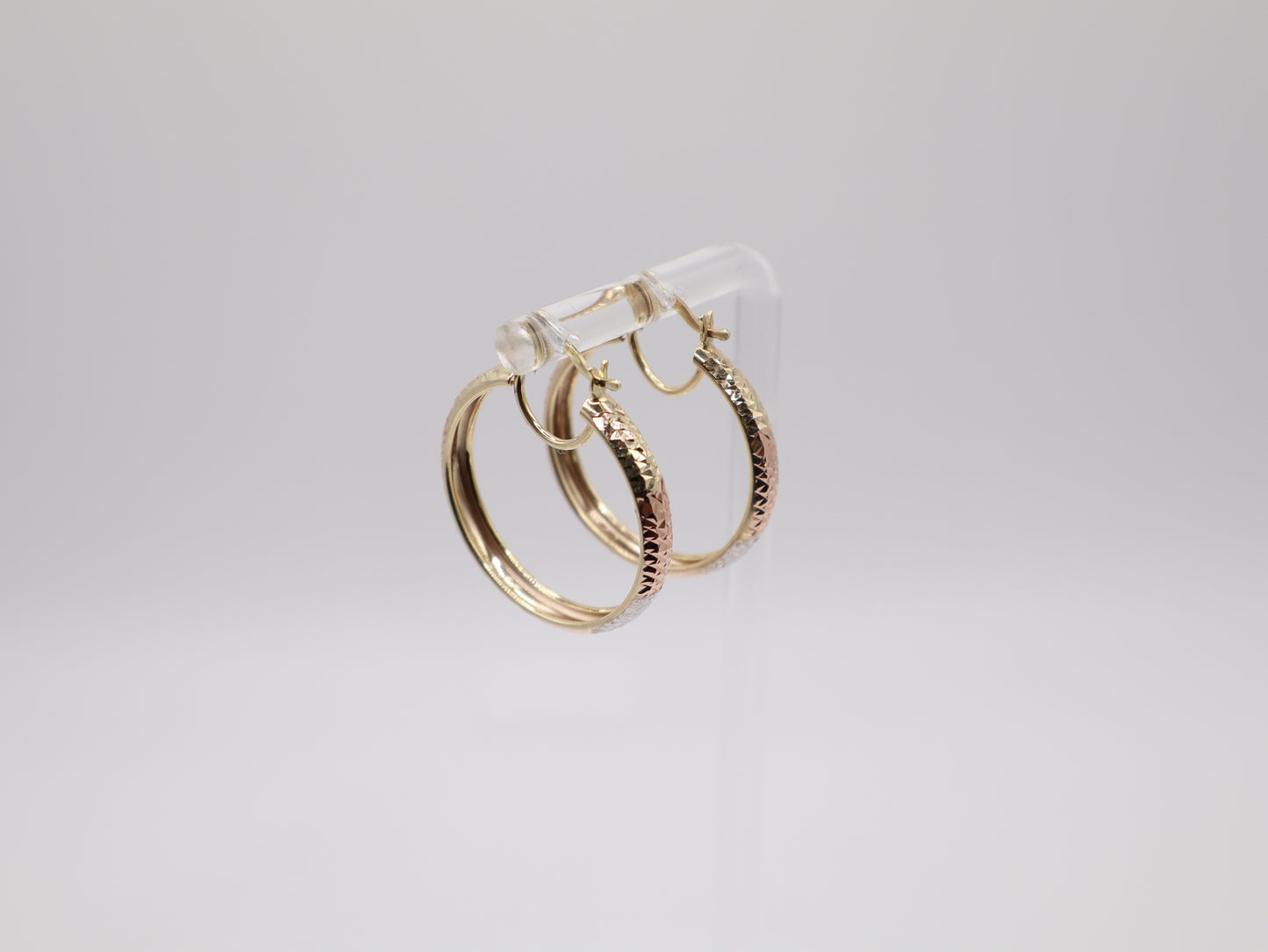 3.1g 1.12in, 27mm Hoop Tri-Color Contemporary