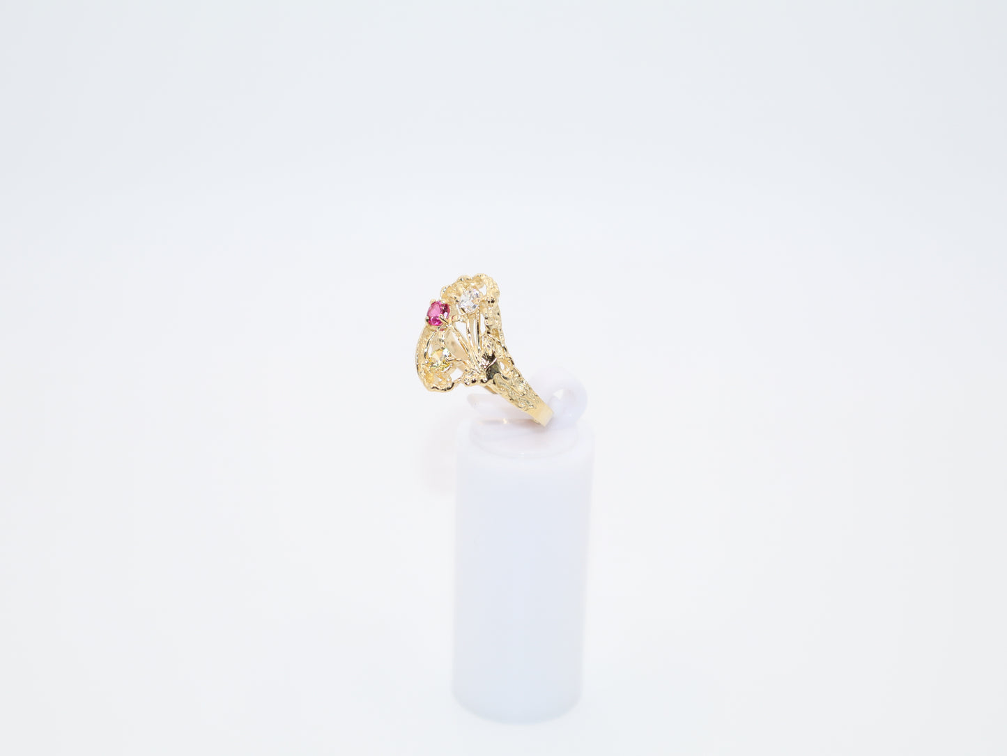 4.5g Size 7.75, 2.48mm Contemporary Flower Ring