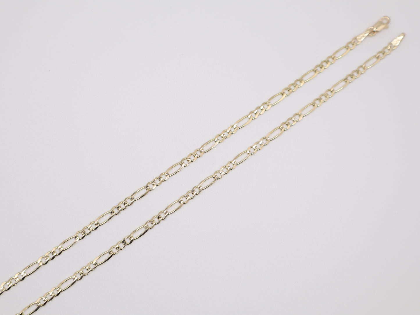 8.9g 24in, 3.21mm Figaro Chain