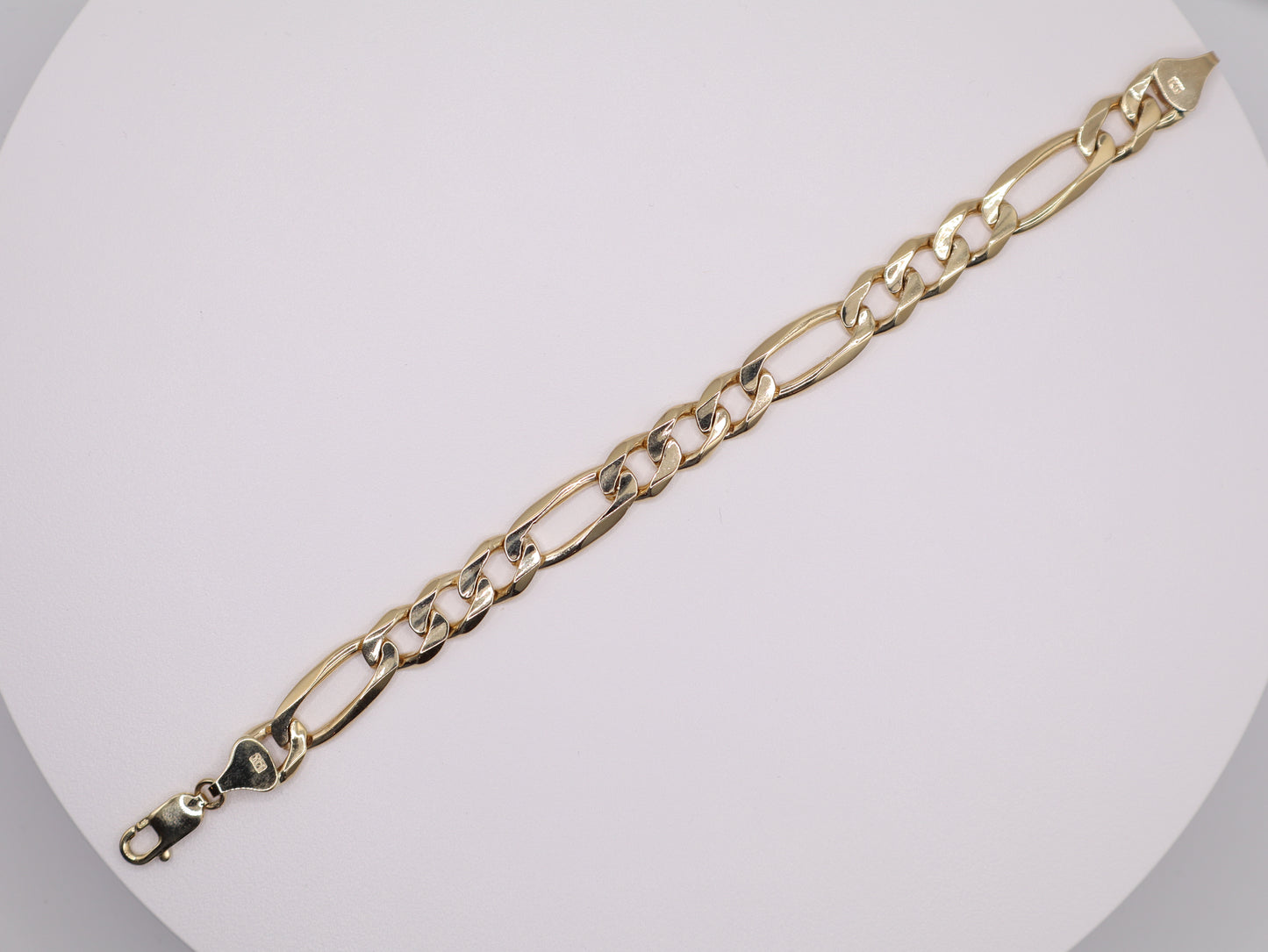 32.2g 2.5in, 4.9mm Figaro Bracelet