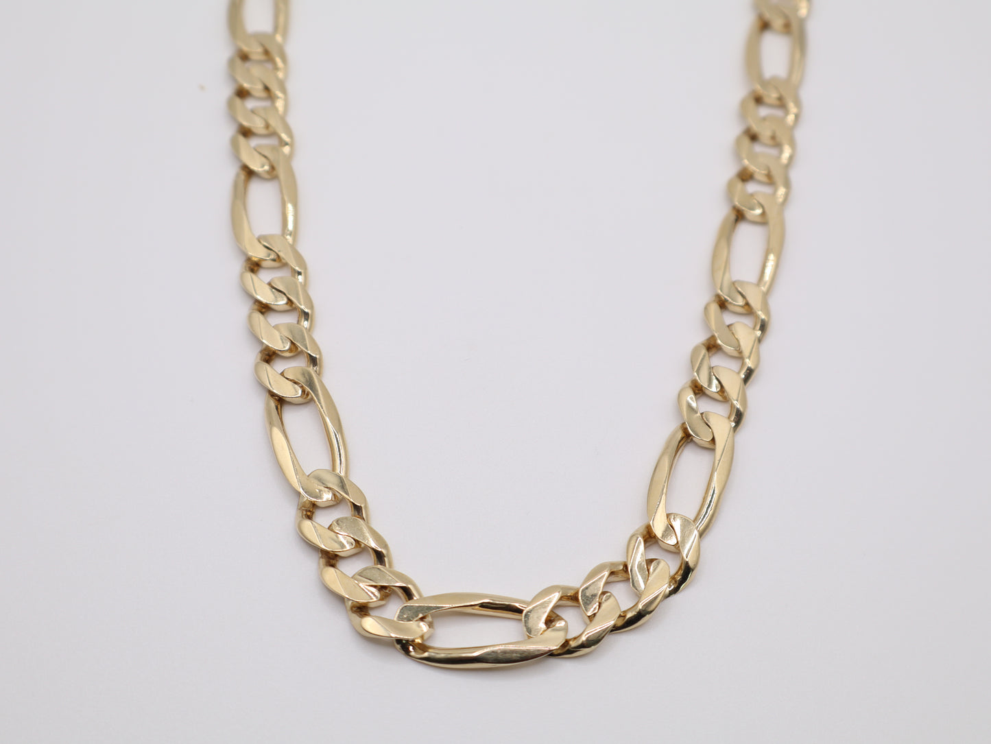 85.3g, 23.75in, 10.11mm Figaro Chain