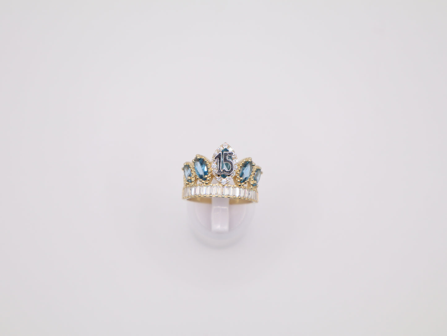 Size 8.5 2mm Quinceañera Ring