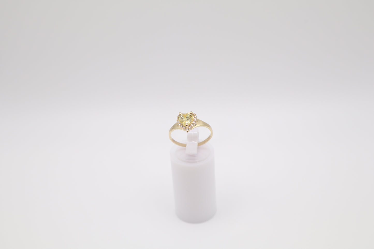 Size 7.25, 1.4mm Yellow Stone Ring