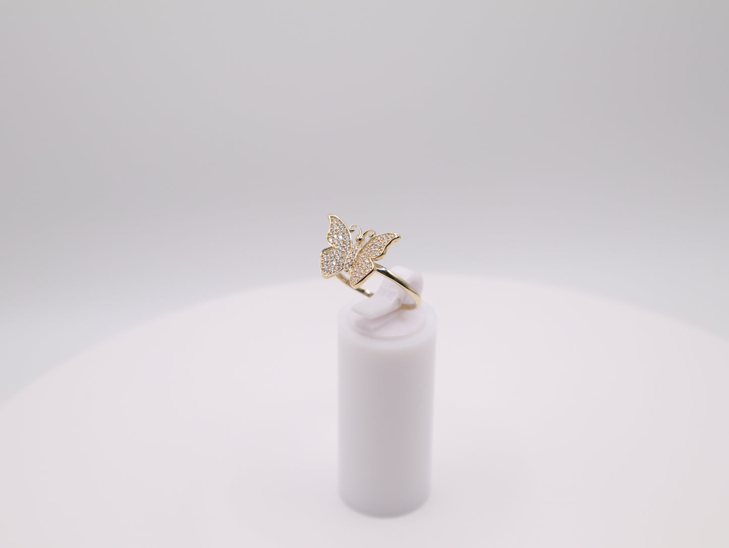 2.1g Size 8, 1.35mm Simple White Butterfly Ring