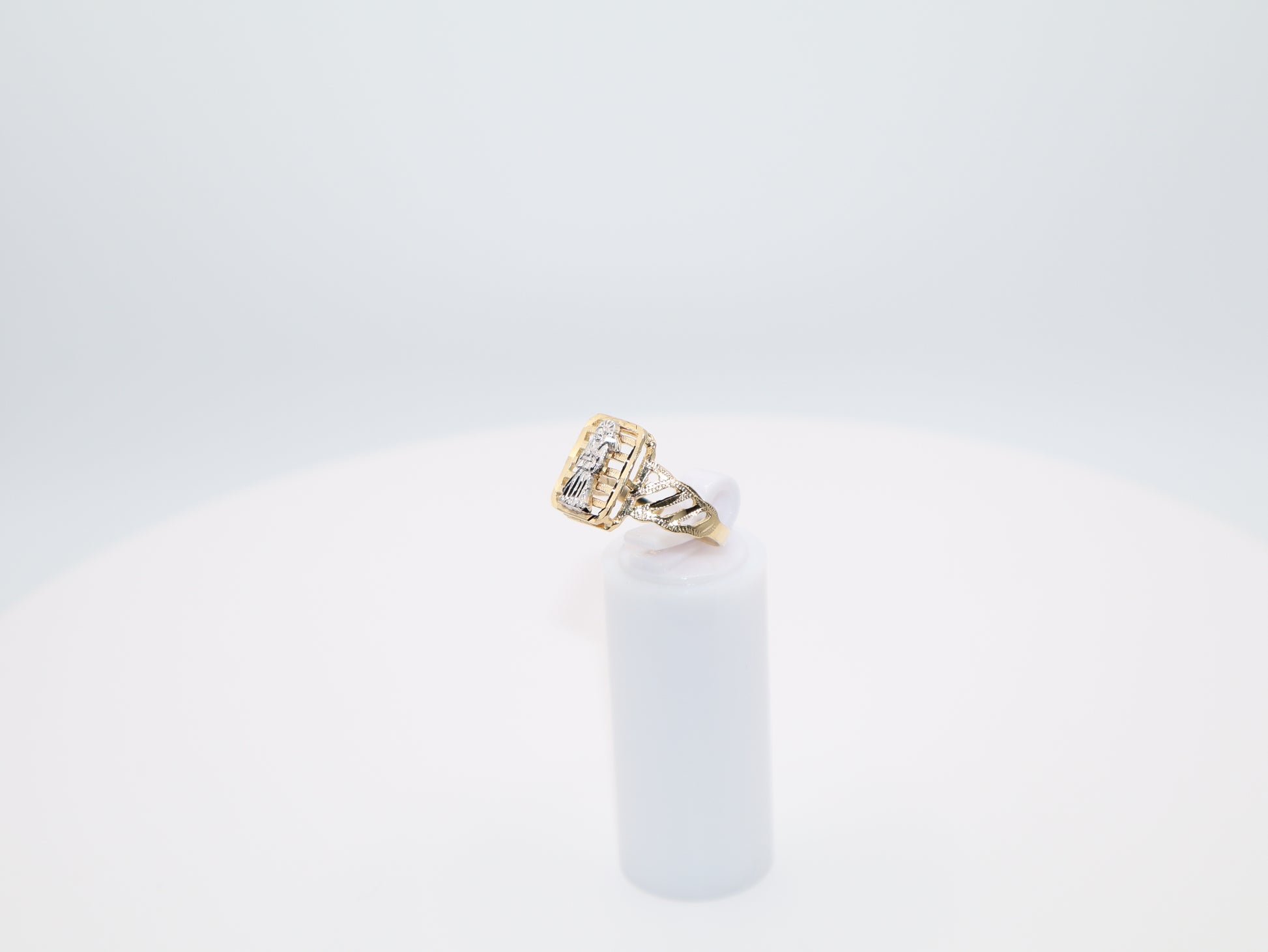 2.8g Size 7.5, 1.97mm Religious Ring