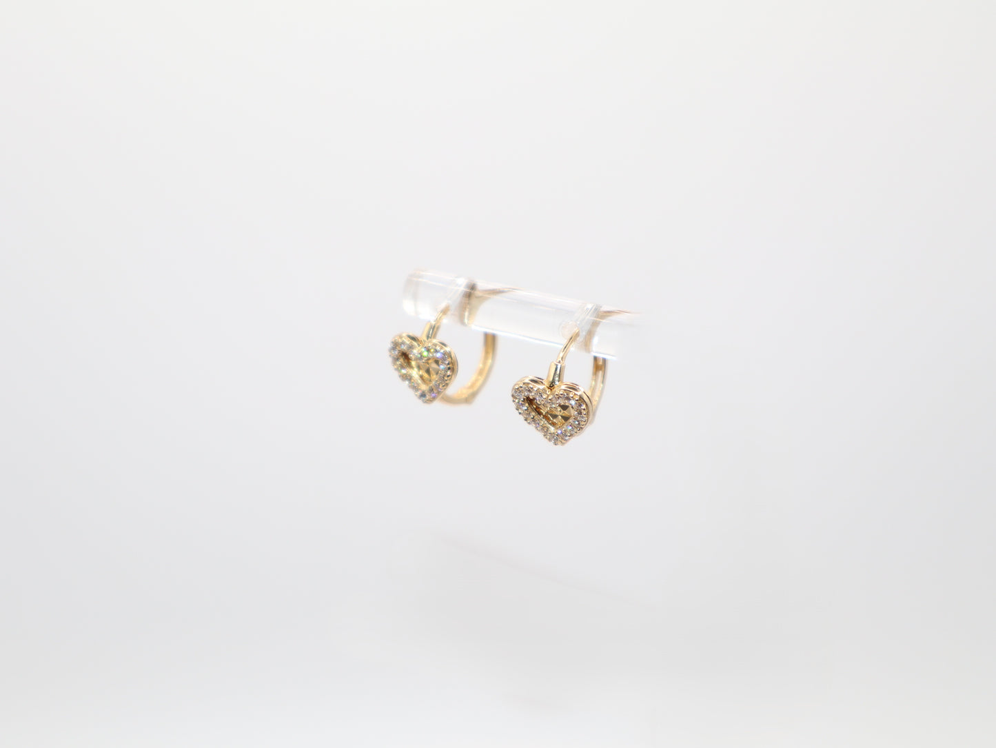 1.7g 0.5in, 11.62mm Hoop Heart Earrings