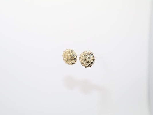 2.3g 0.5625in, 1mm Nugget Stud Earrings
