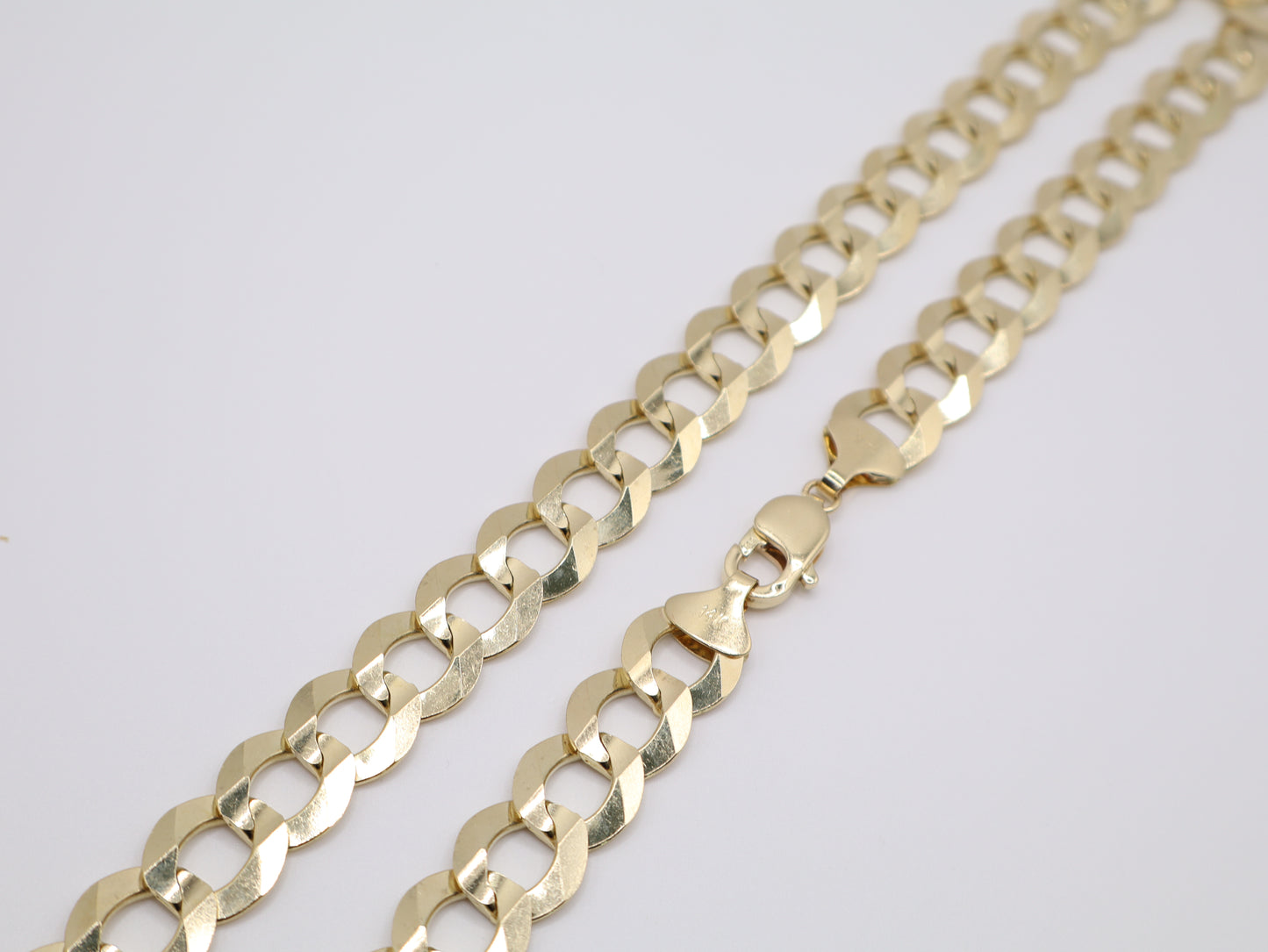 107.9g, 23.875in, 14.11mm Curb-Cuban Chain