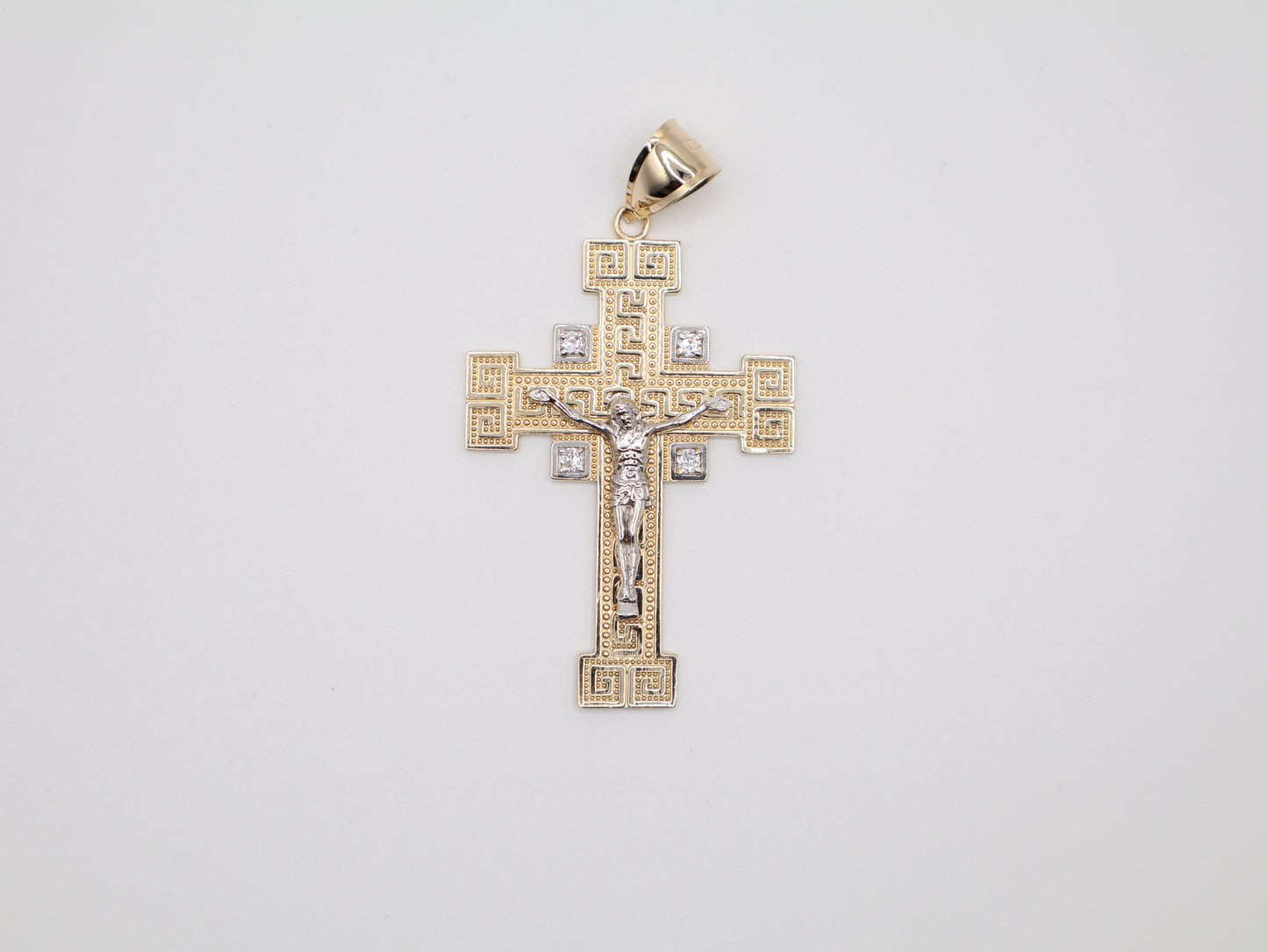 10.8g 2.81in, 40mm Christ on Cross Pendant