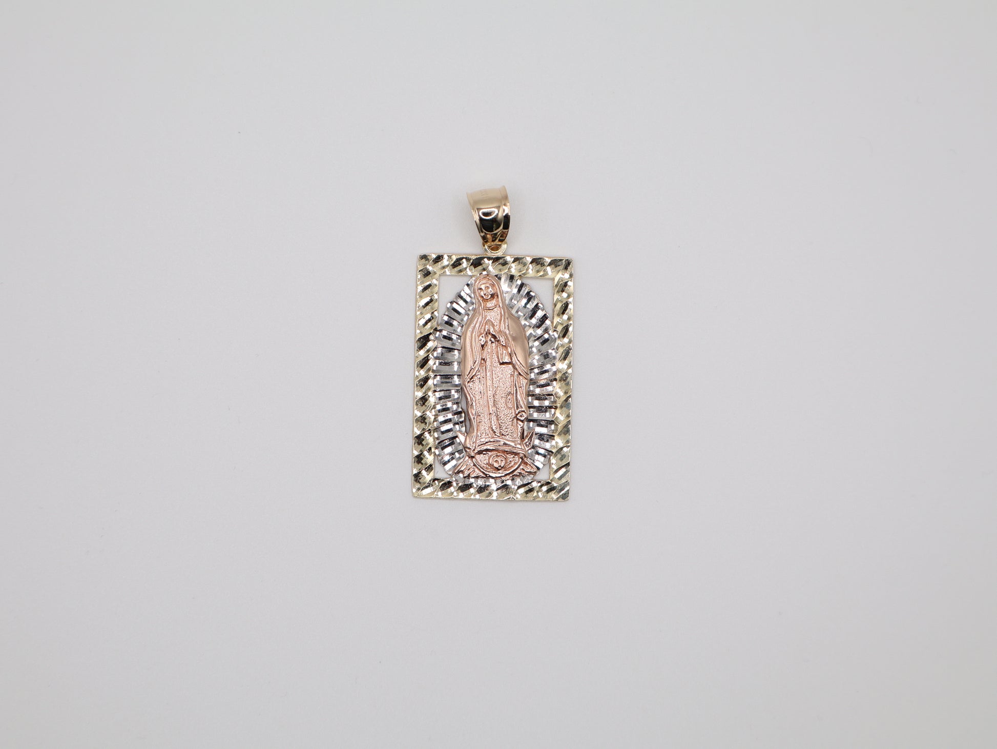 9.4g 2in, 25mm Rectangular Tri-Color Virgin Mary Pendant