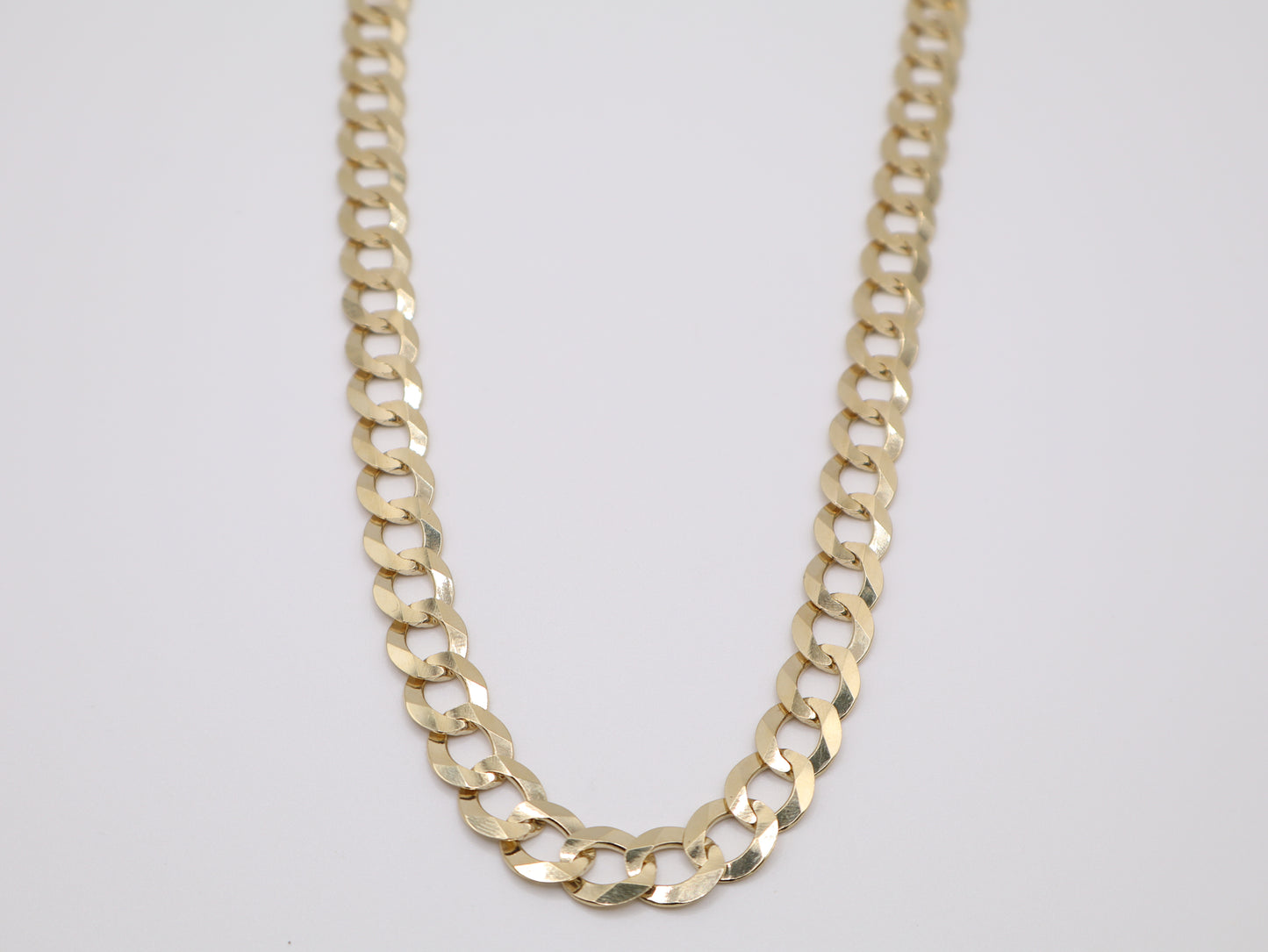 49.8g, 24in, 9.5mm Curb-Cuban Chain