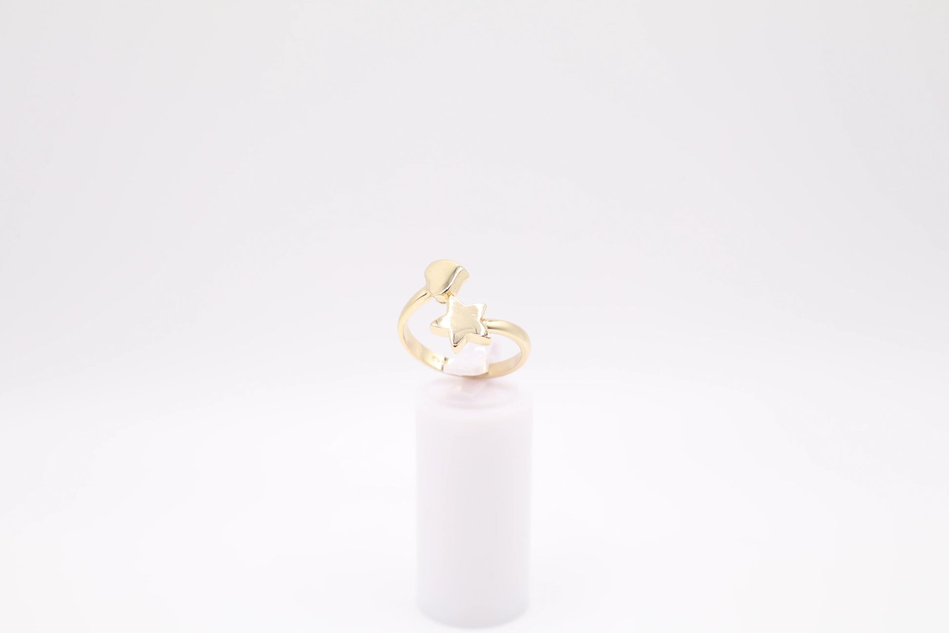 Size 8.5, 2.3mm Star-Heart Ring