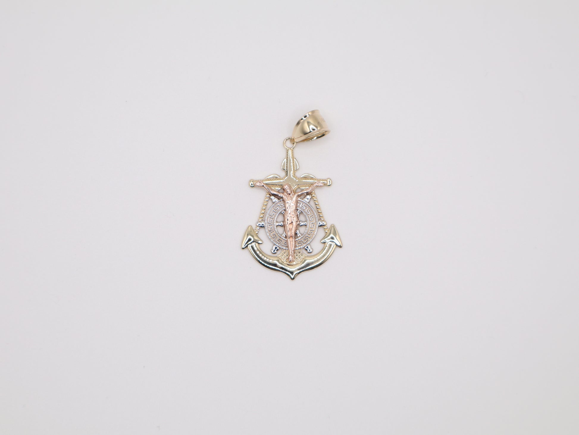 4.9g 1.75in, 26mm Christ Anchor Pendant