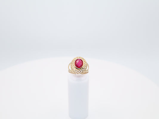 3.1g Size 7, 2.1mm Magenta Stone Ring
