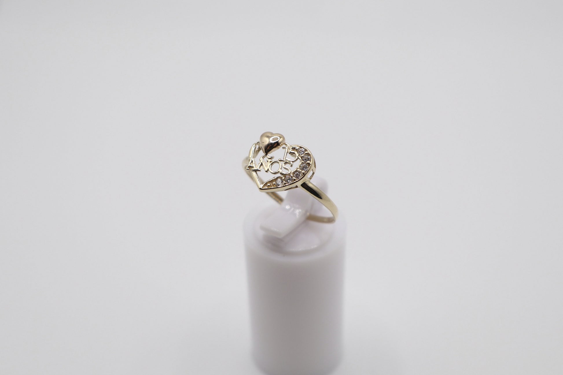 Size 8, 1.4mm Quinceanera Ring