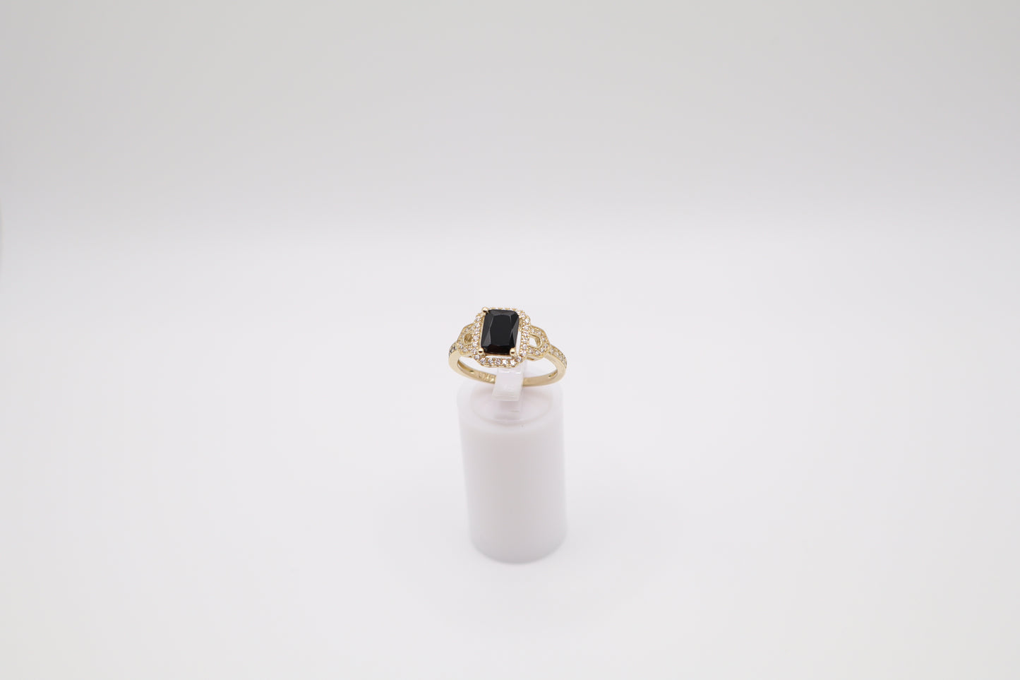 Size 7.75, 1.9mm Black Stone Ring