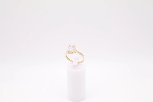 Size 7, 2mm White Stone Ring