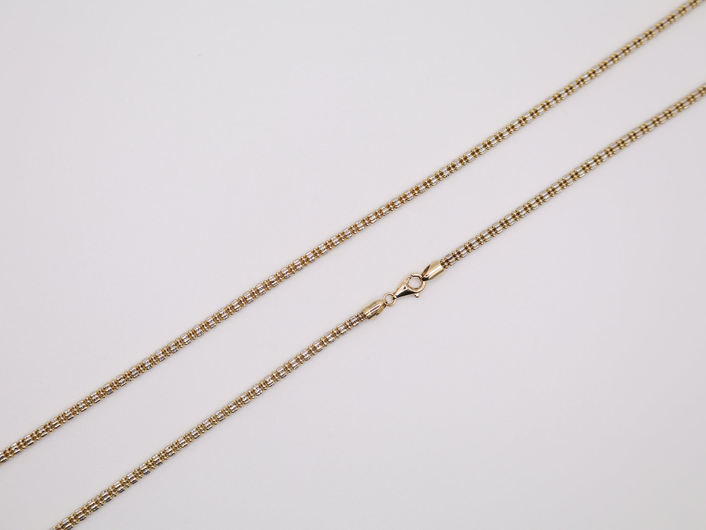 13.4g, 24in, 2.7mm Contemporary Chain