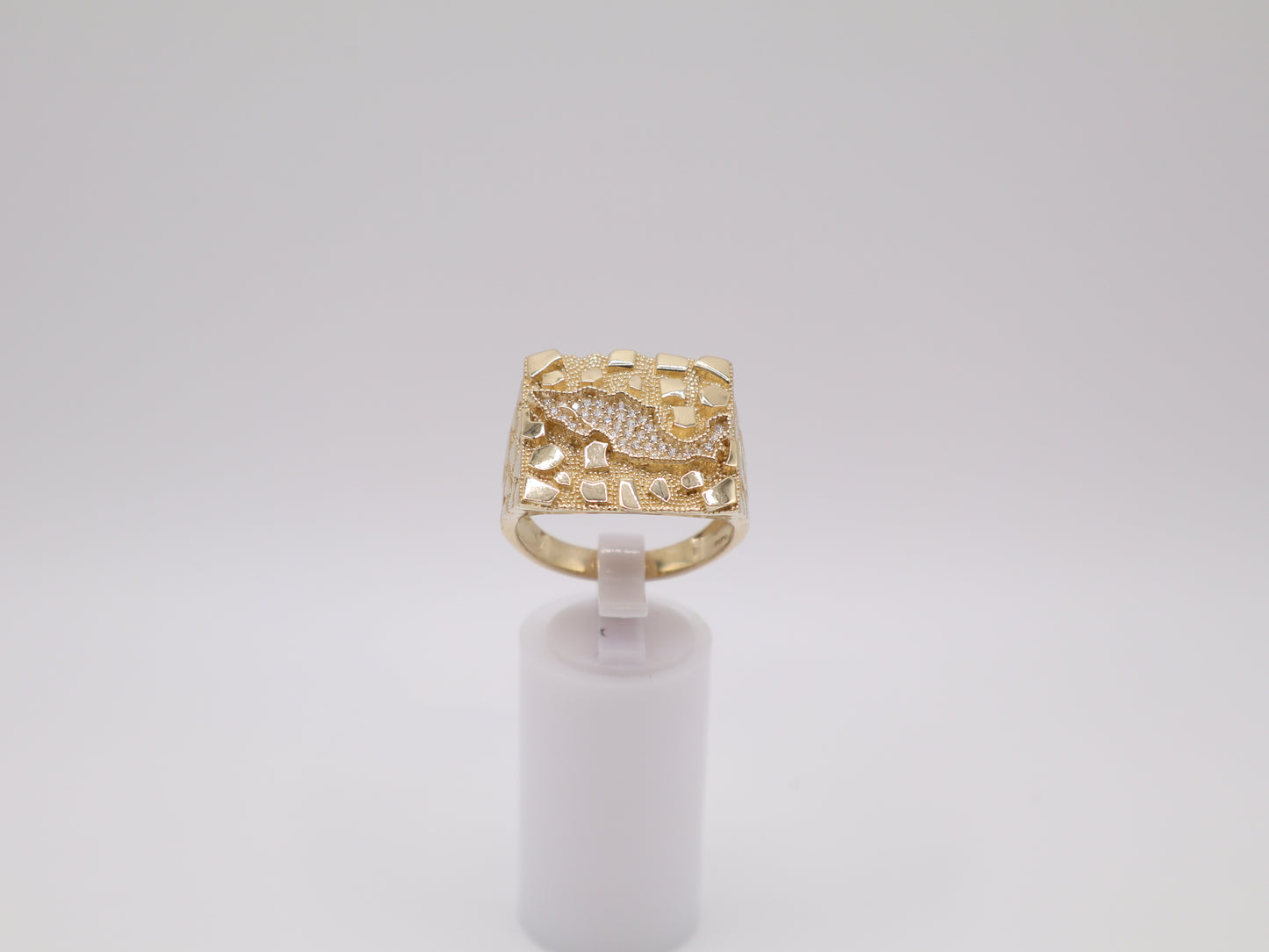 9.9g, 11.5 Ring Size, 3.95mm Mexico Nugget Ring