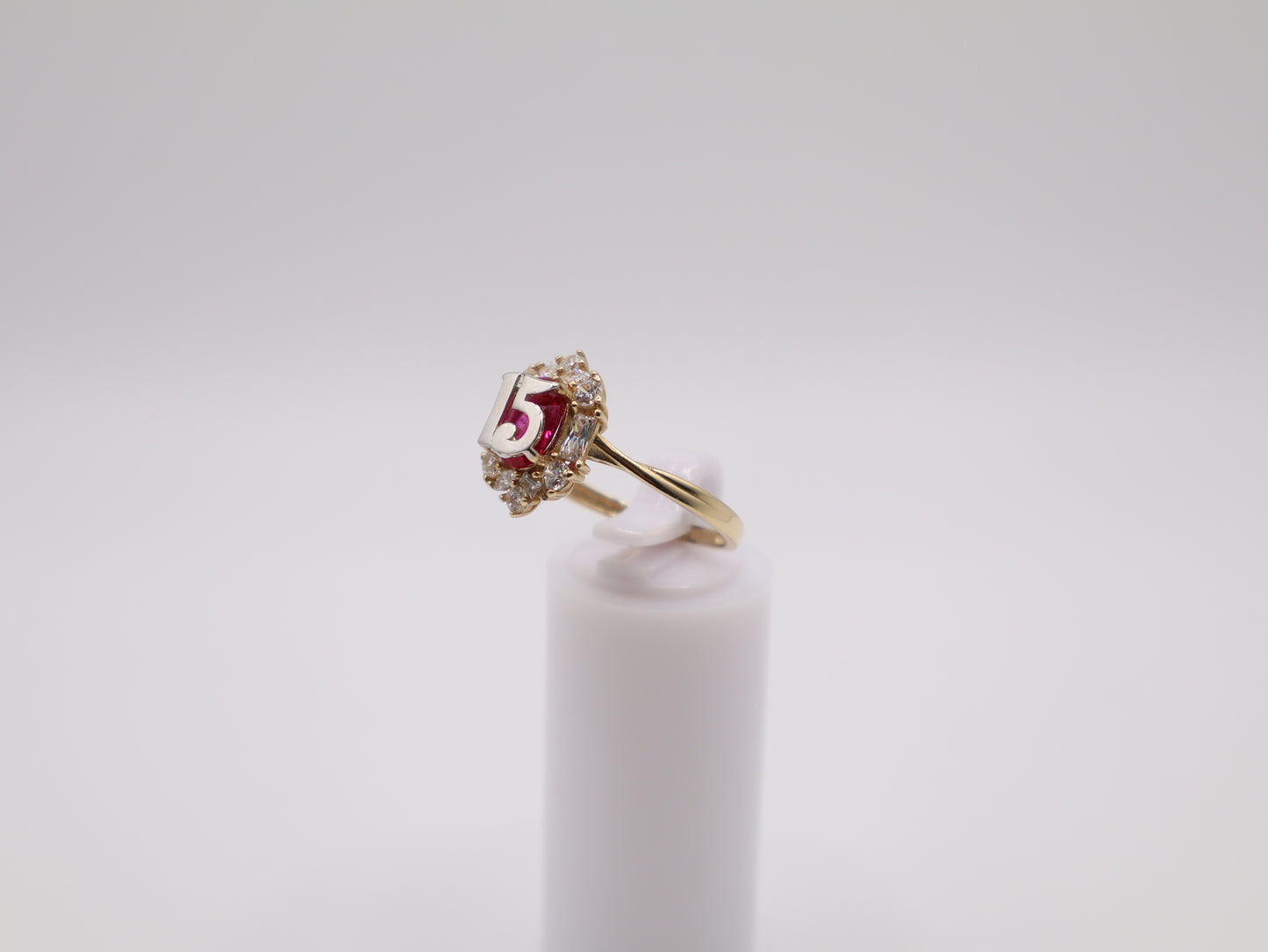Size 8.5, 1.8mm, Quinceañera Ring