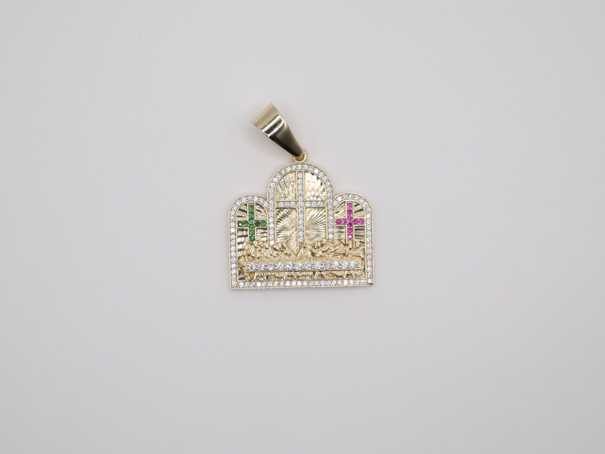 14.7g 1.87in, 36mm Last Supper Triple Cross Pendant