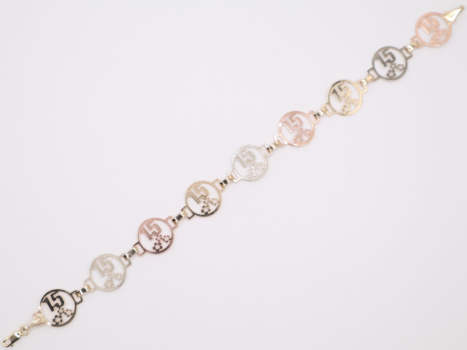 7" 11.7mm Quinceañera Bracelet