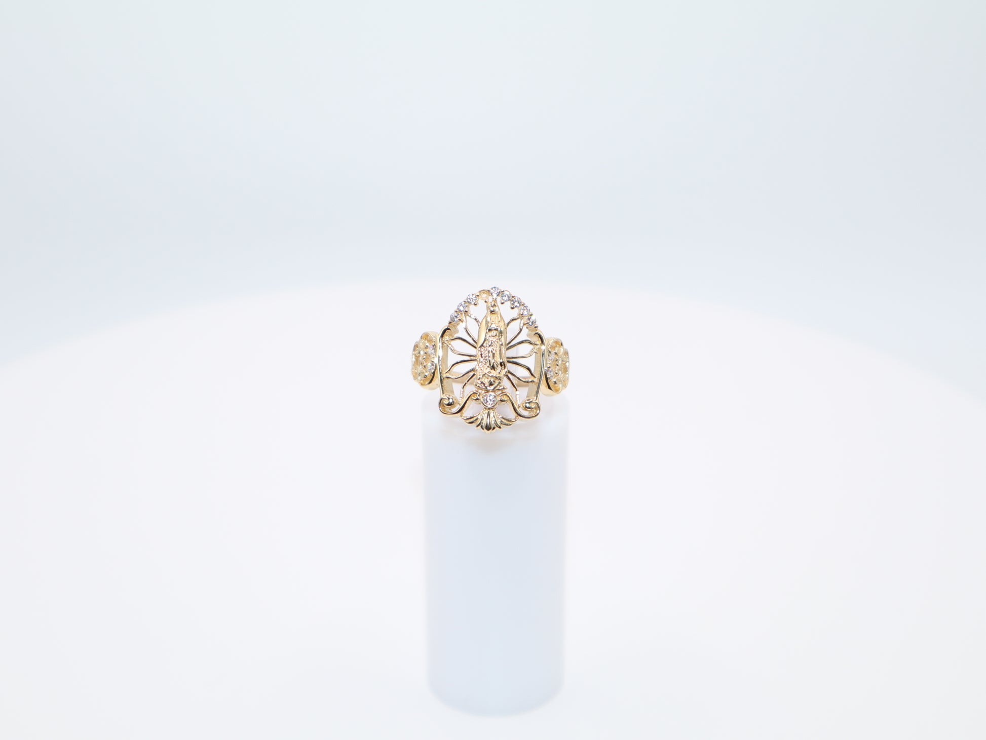 3.4g Size 8, 1.8mm Virgin Mary Ring
