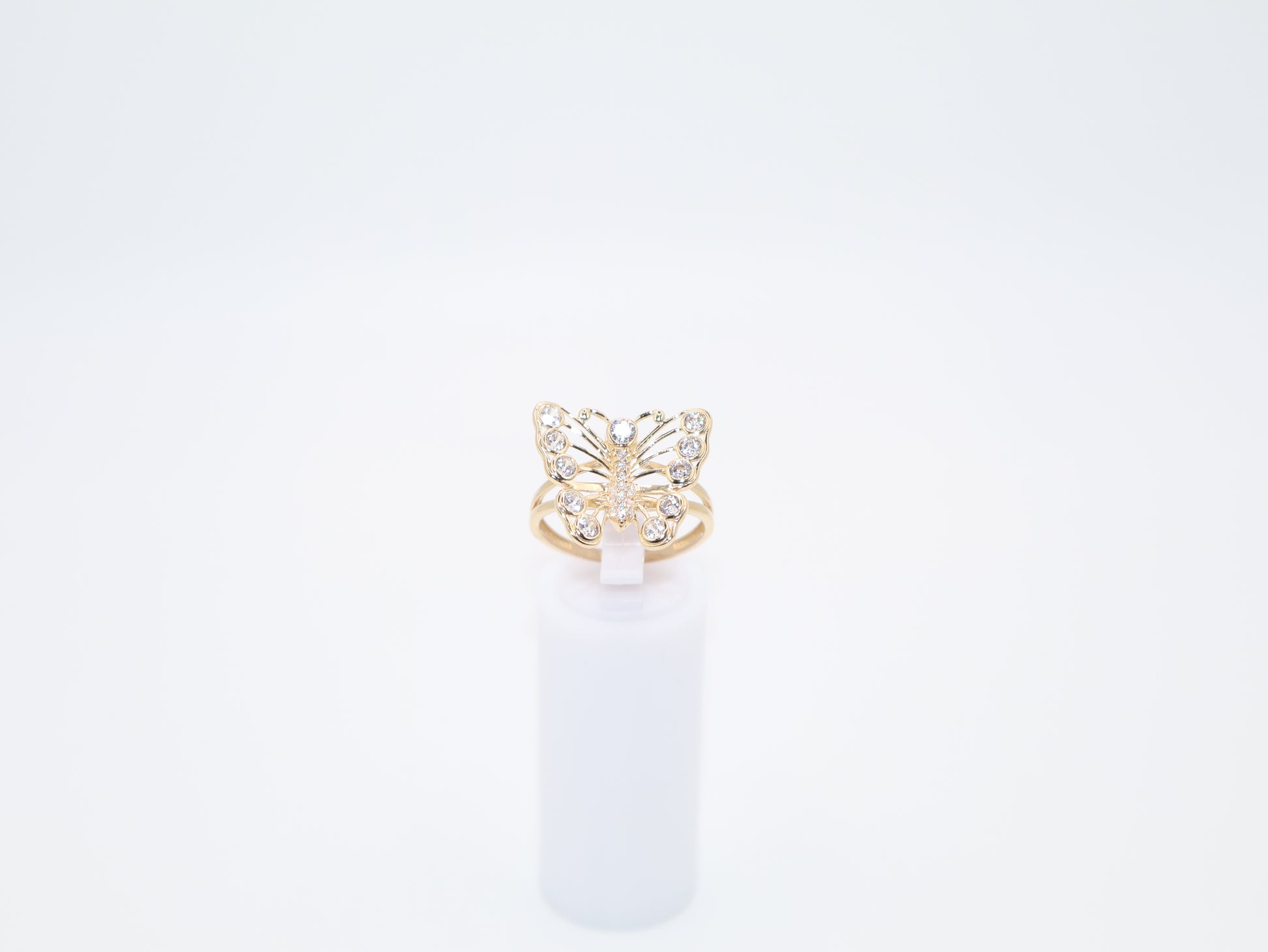 2.8g Size 8, 1.81mm White Stone Butterfly Ring