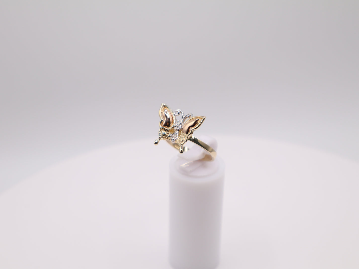 3.7g Size 7.5, 2.62mm Tri-Color Butterfly Ring