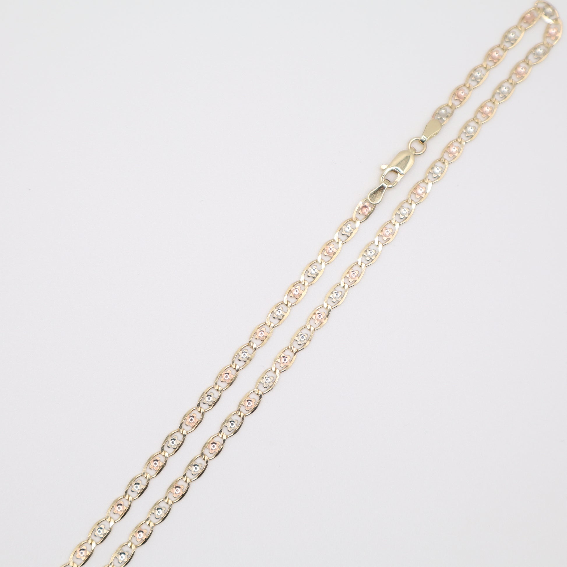 18" 3.4mm Tri-Color Flora-Star Necklace