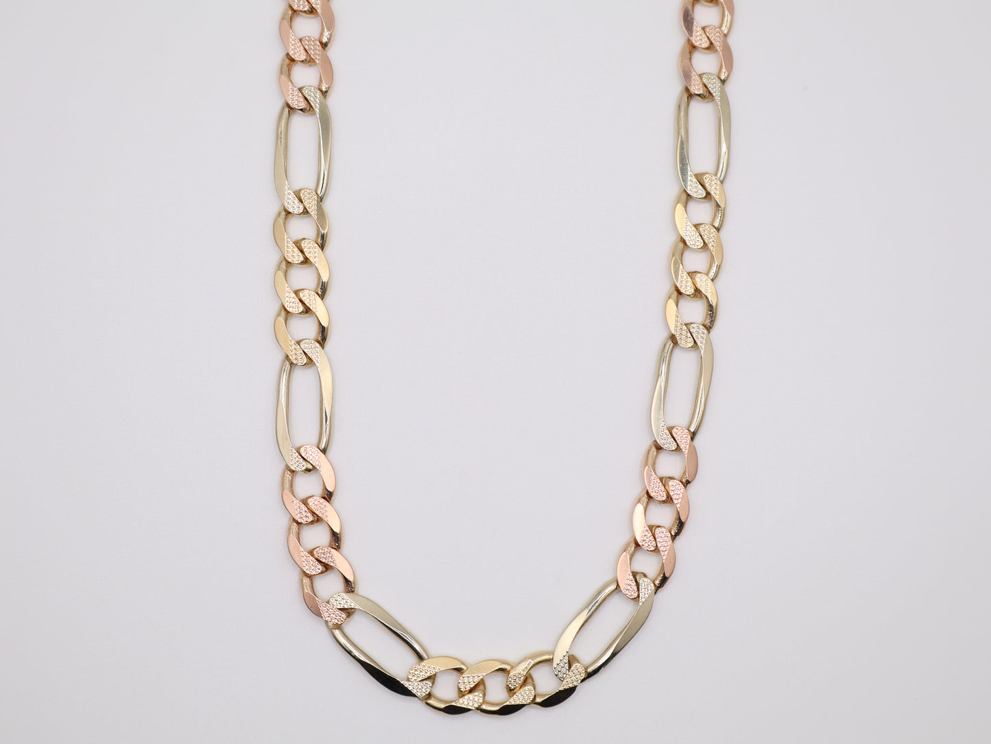 88.1g, 25.875in, 9.83mm Figaro Chain