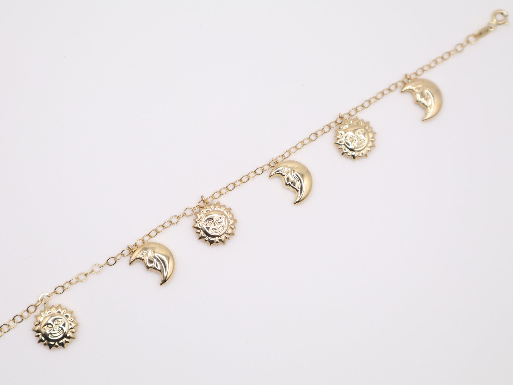7" 1mm Sun & Moon Bracelet