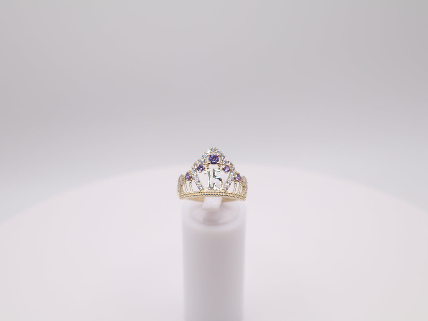 2.7g Size 8.5, 1.93mm Purple Crown Quinceañera Ring