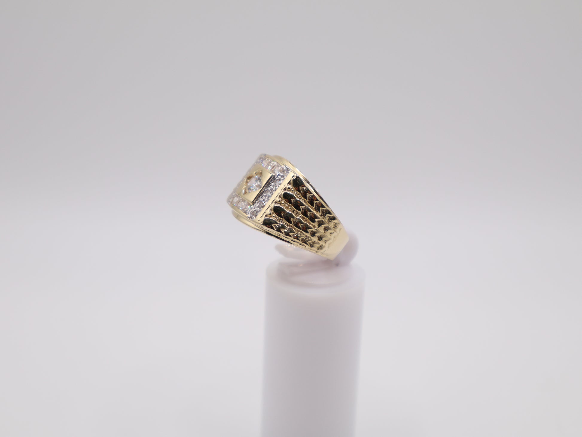 Size 10, 4mm White Stone Men's Rings
