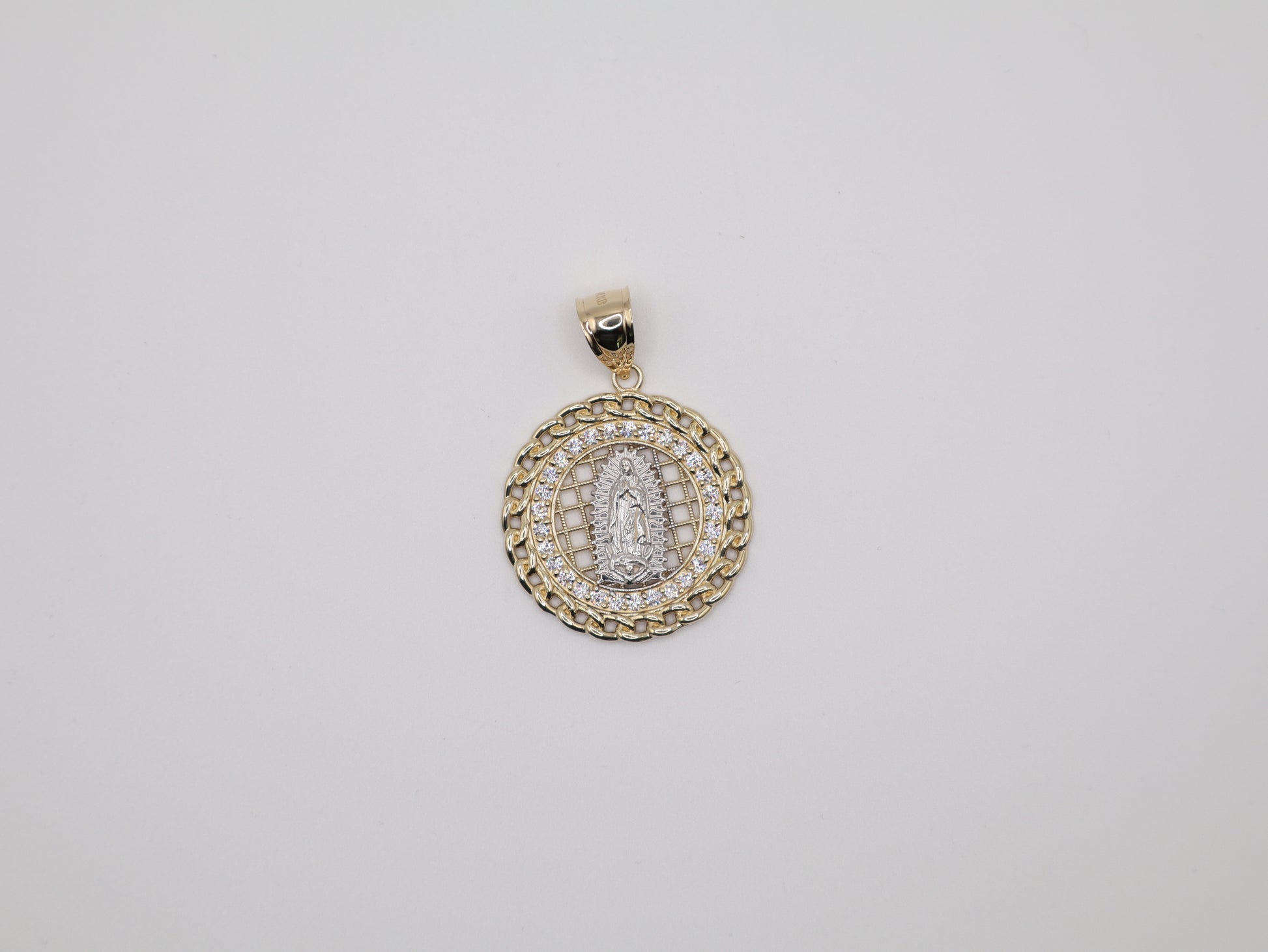 6.3g 1.62in, 30mm White Gold Virgin Mary Pendant