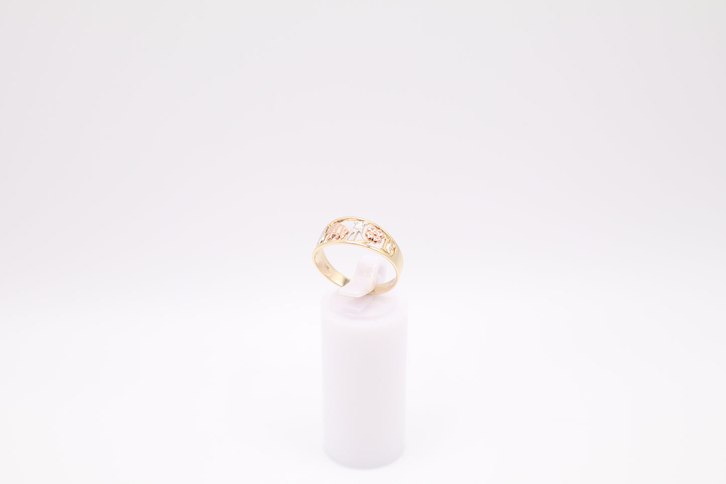 Size 8, 2mm Lucky Charm Ring