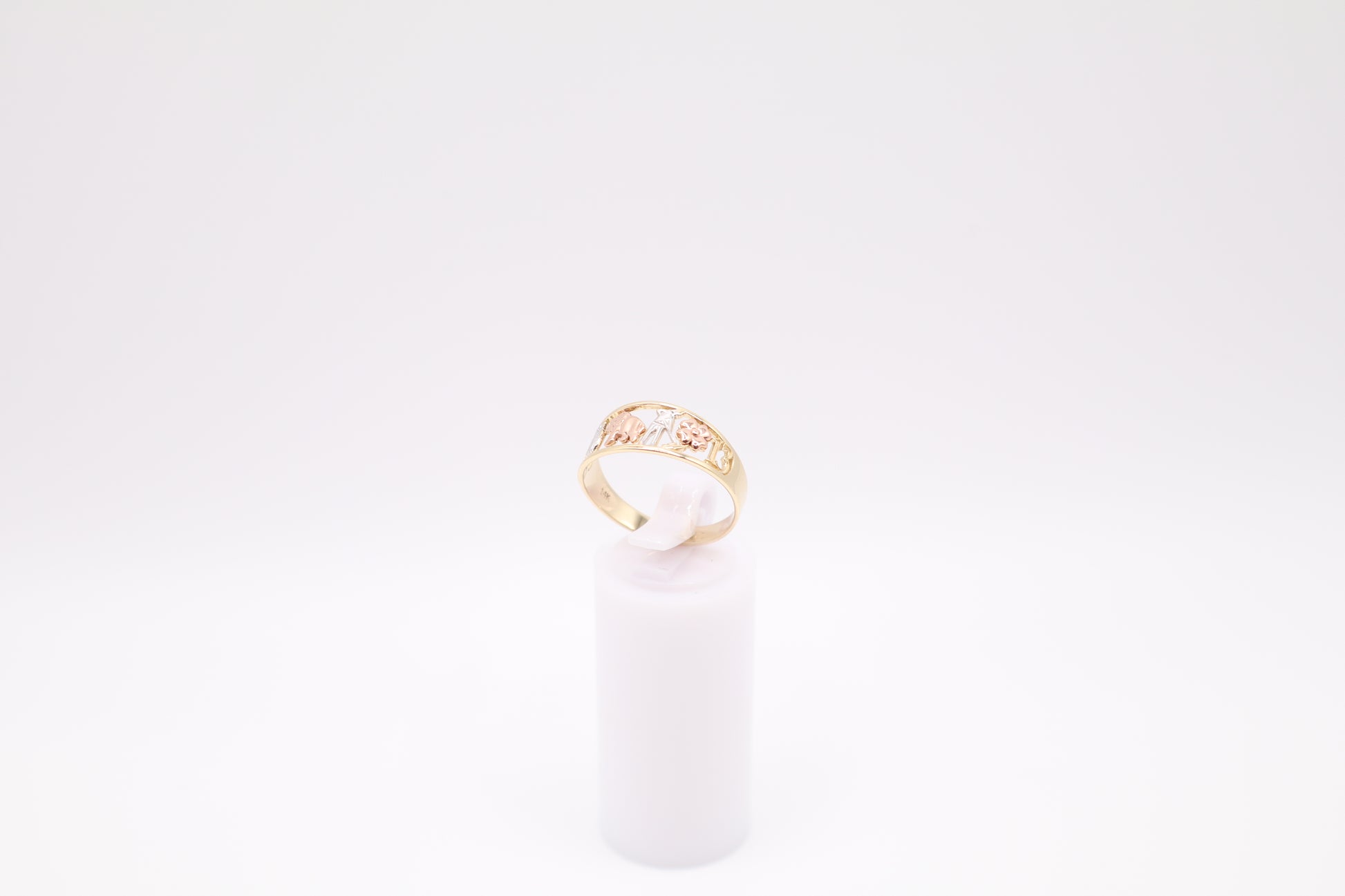 Size 8, 2mm Lucky Charm Ring
