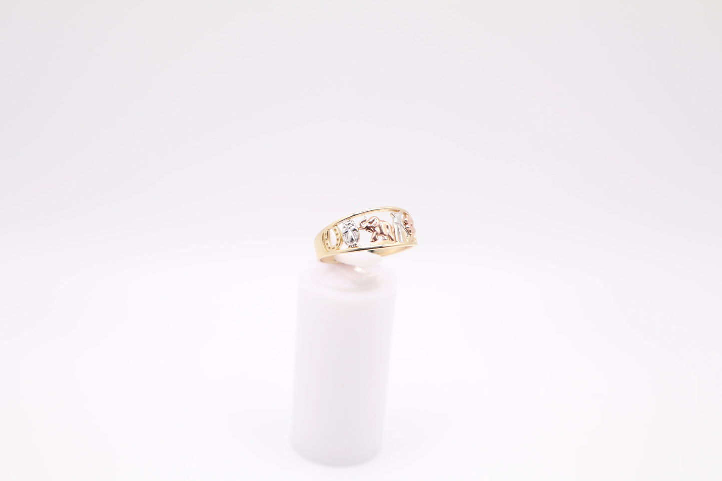 Size 8, 2mm Lucky Charm Ring