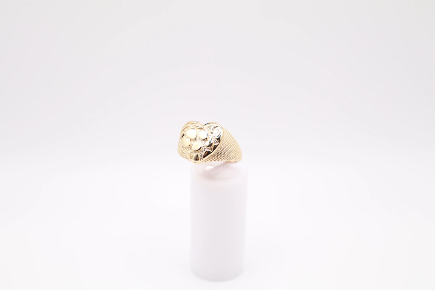 Size 8.5, 2.4mm Heart Nugget Ring