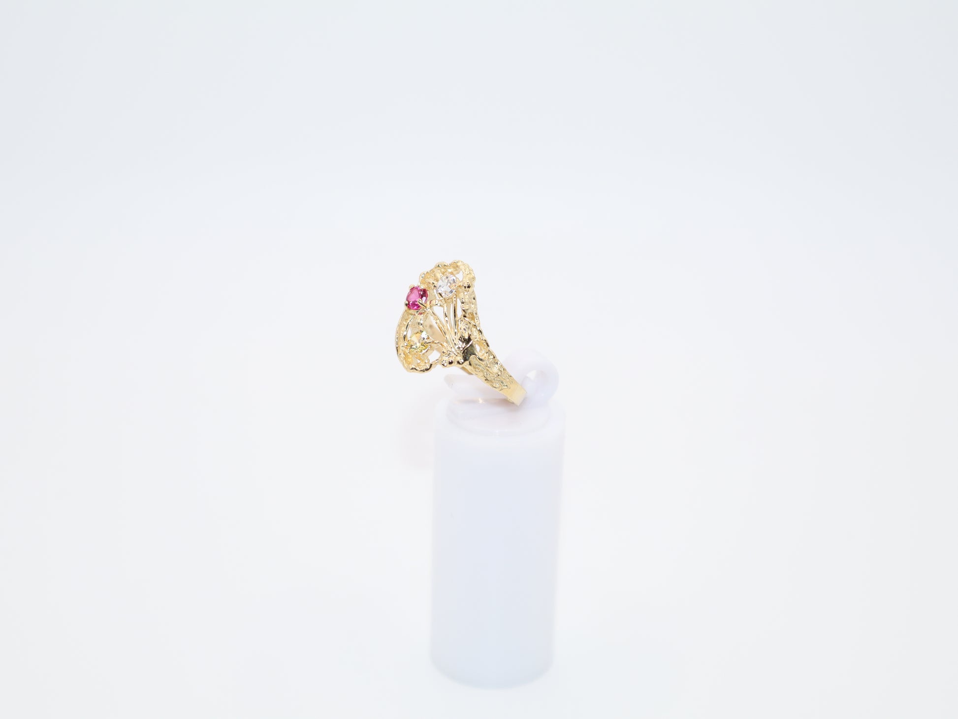 4.5g Size 7.75, 2.48mm Contemporary Flower Ring