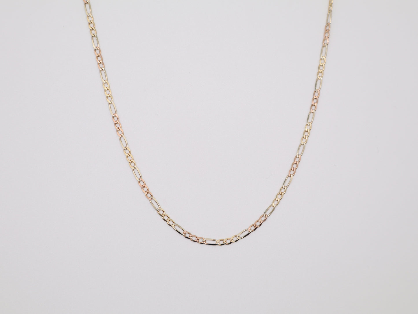 3.8g 18in, 2.5mm Figaro Necklace