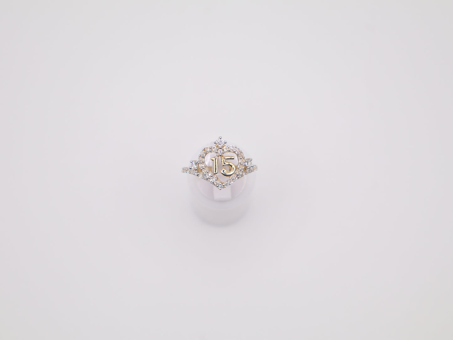 Size 8.5, 2mm, Quinceañera Ring