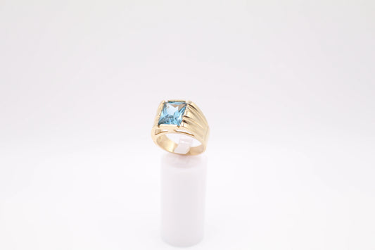 Size 9, 5.4mm Blue Stone Ring