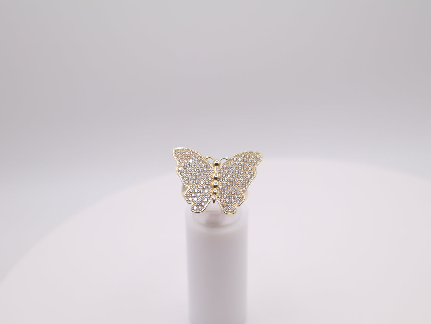 5.3g Size 7.25, 2.16mm Stone White Butterfly Ring