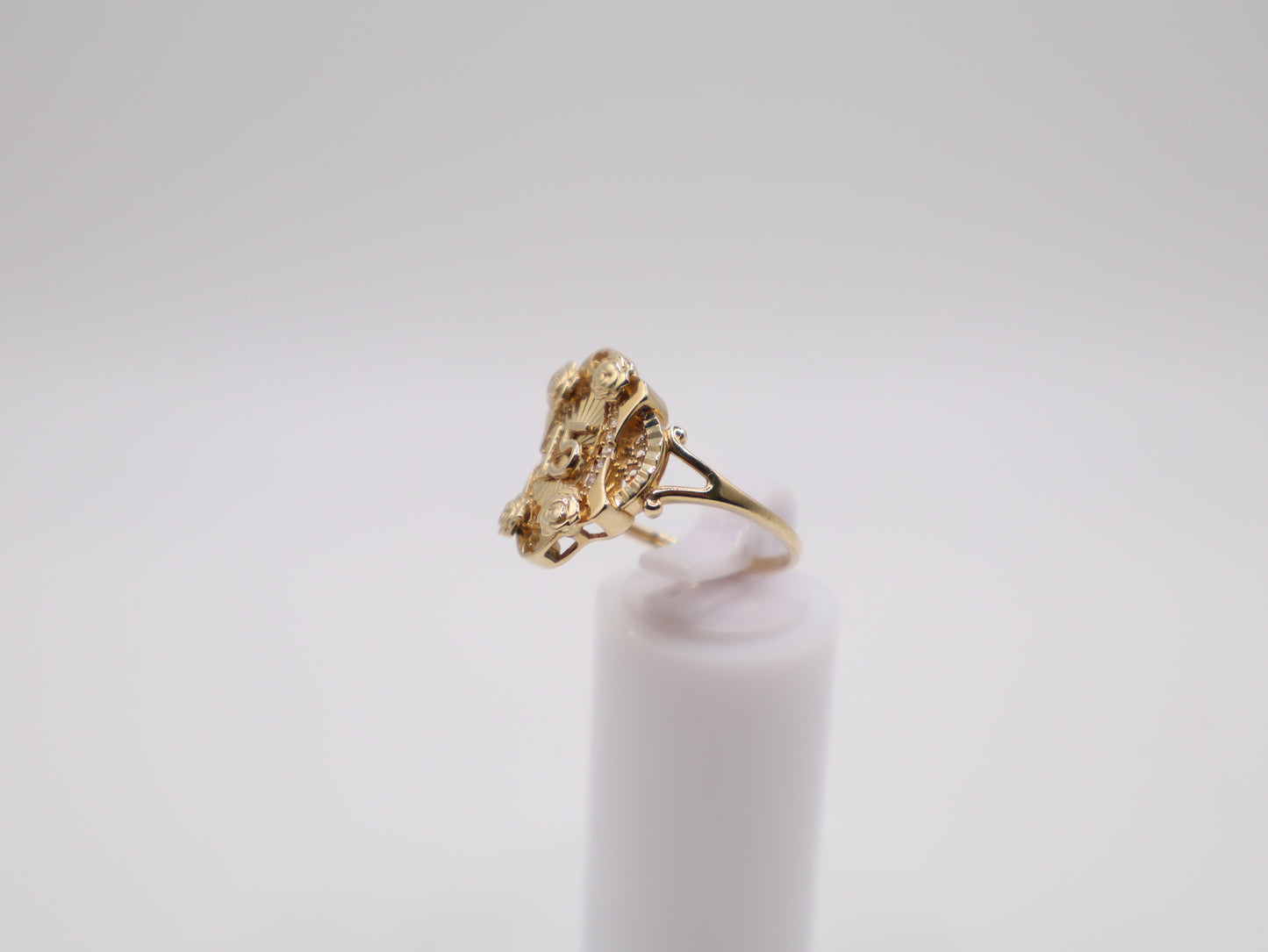 Size 8, 1.4mm Quinceañera Ring