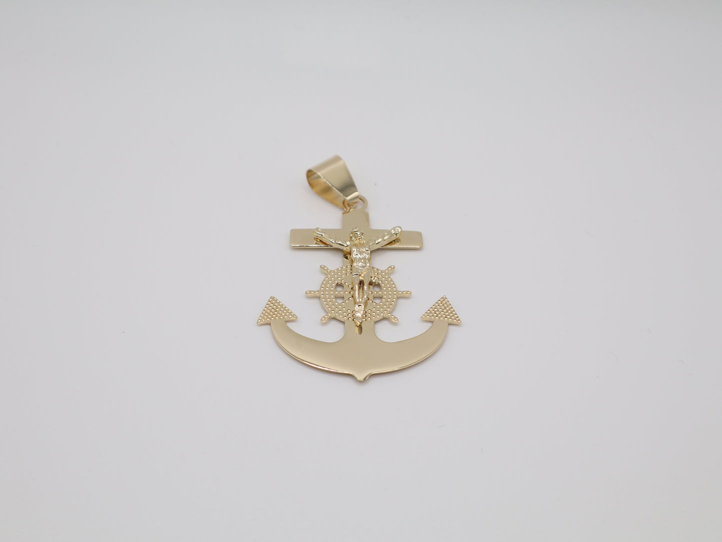 12.3g 2.62in, 44mm Christ on Anchor Pendant