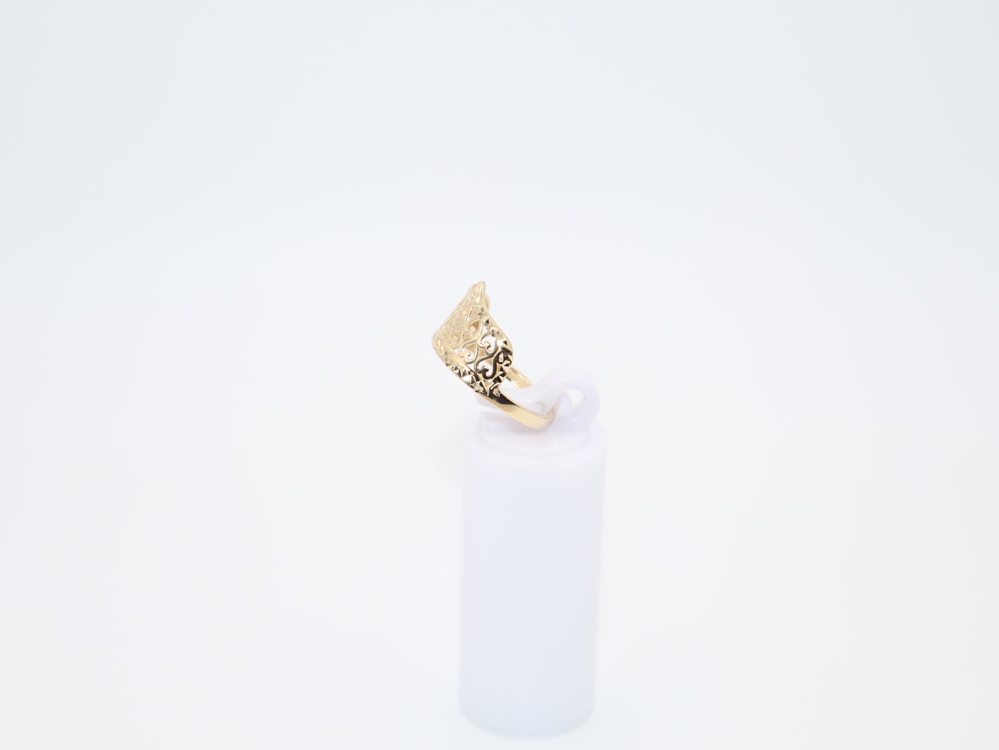 1.7g Size 7.5, 2.05mm Contemporary Ring